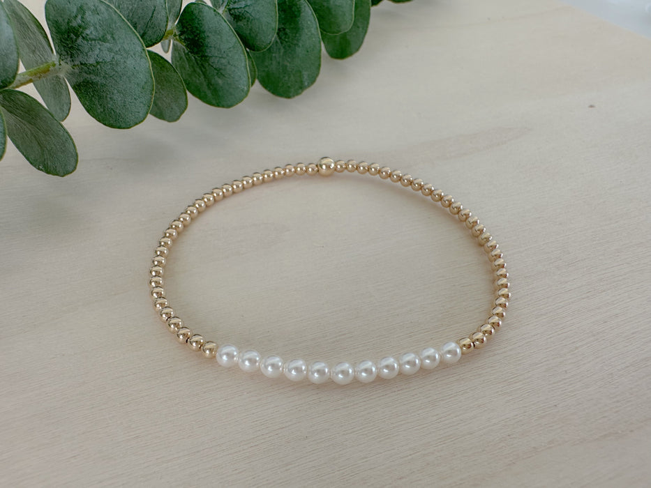 Delicate Pearl Bracelet