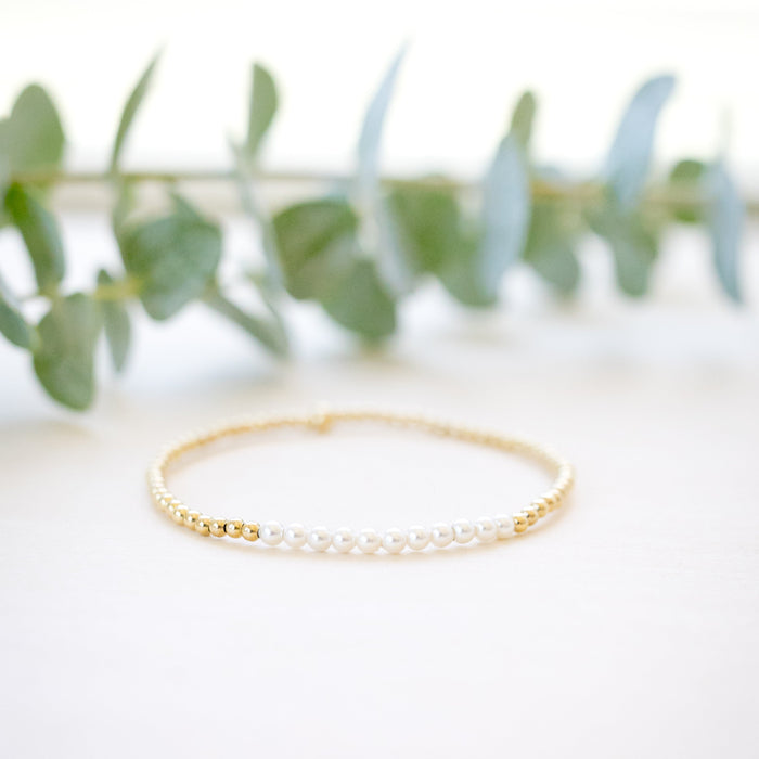 tiny crystal pearl beaded bracelet 