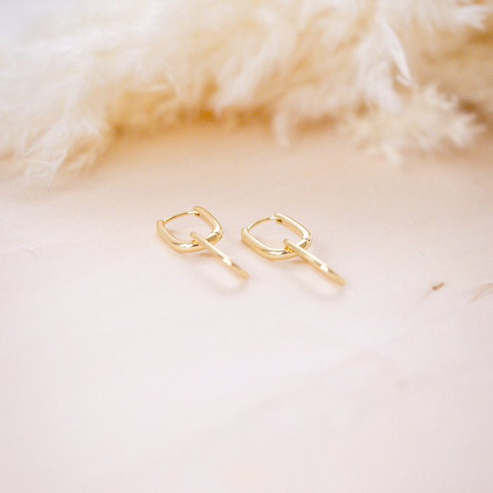 Double Link Earrings – gold-filled statement earrings with a sleek modern design. Lightweight, tarnish-resistant, and perfect for office, evening, or everyday wear.