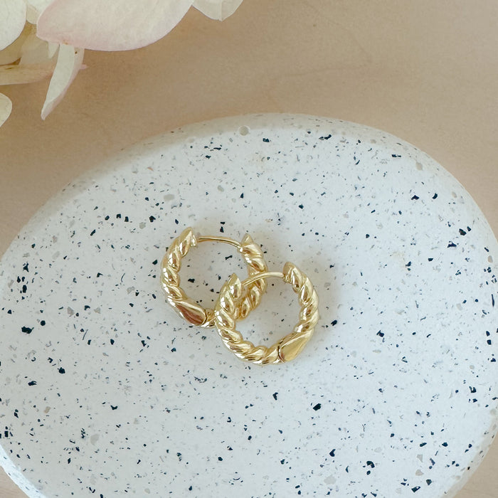 Tiny Twist Hoops