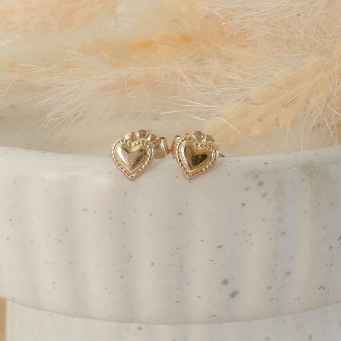 Vintage Heart Stud