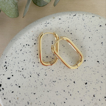 Paperclip Hoops – lightweight gold-filled earrings with timeless, elevated style. Perfect for everyday wear, stacking, or adding modern minimal elegance.